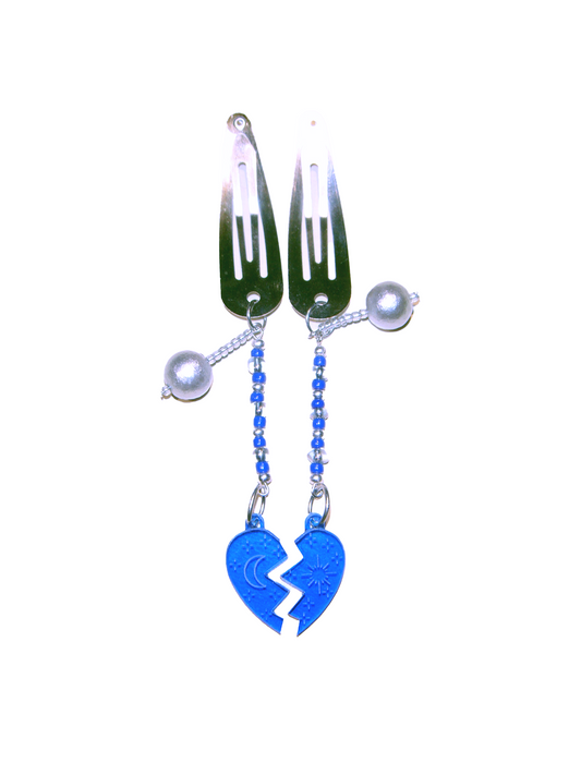 blue hearts pair hair clips